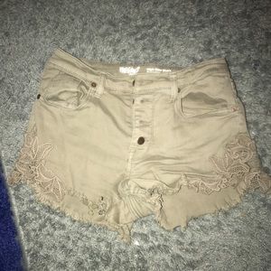*** 5 for $20 item - Hi waisted green shorts!